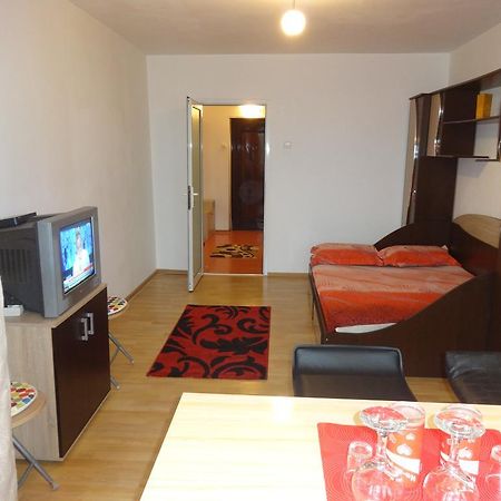 Alina Accommodation Galati  Ngoại thất bức ảnh