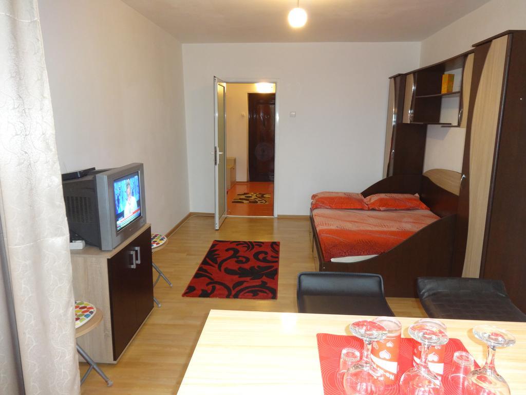 Alina Accommodation Galati  Ngoại thất bức ảnh